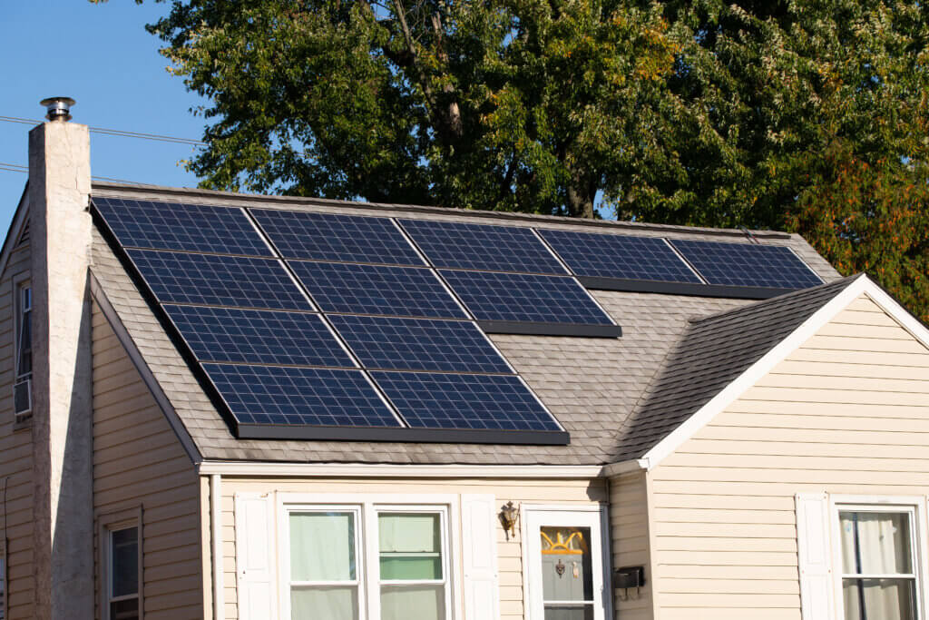 Best Roof Material to Put Solar Panel On