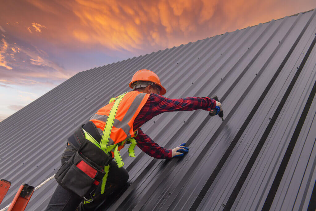 metal roof installation in Huntingdon Valley